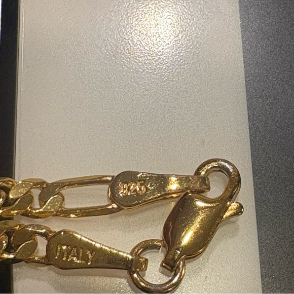 Elegant 18k gold plated hypoallergenic tarnish resistant with tiger eye pendant - Picture 2 of 4